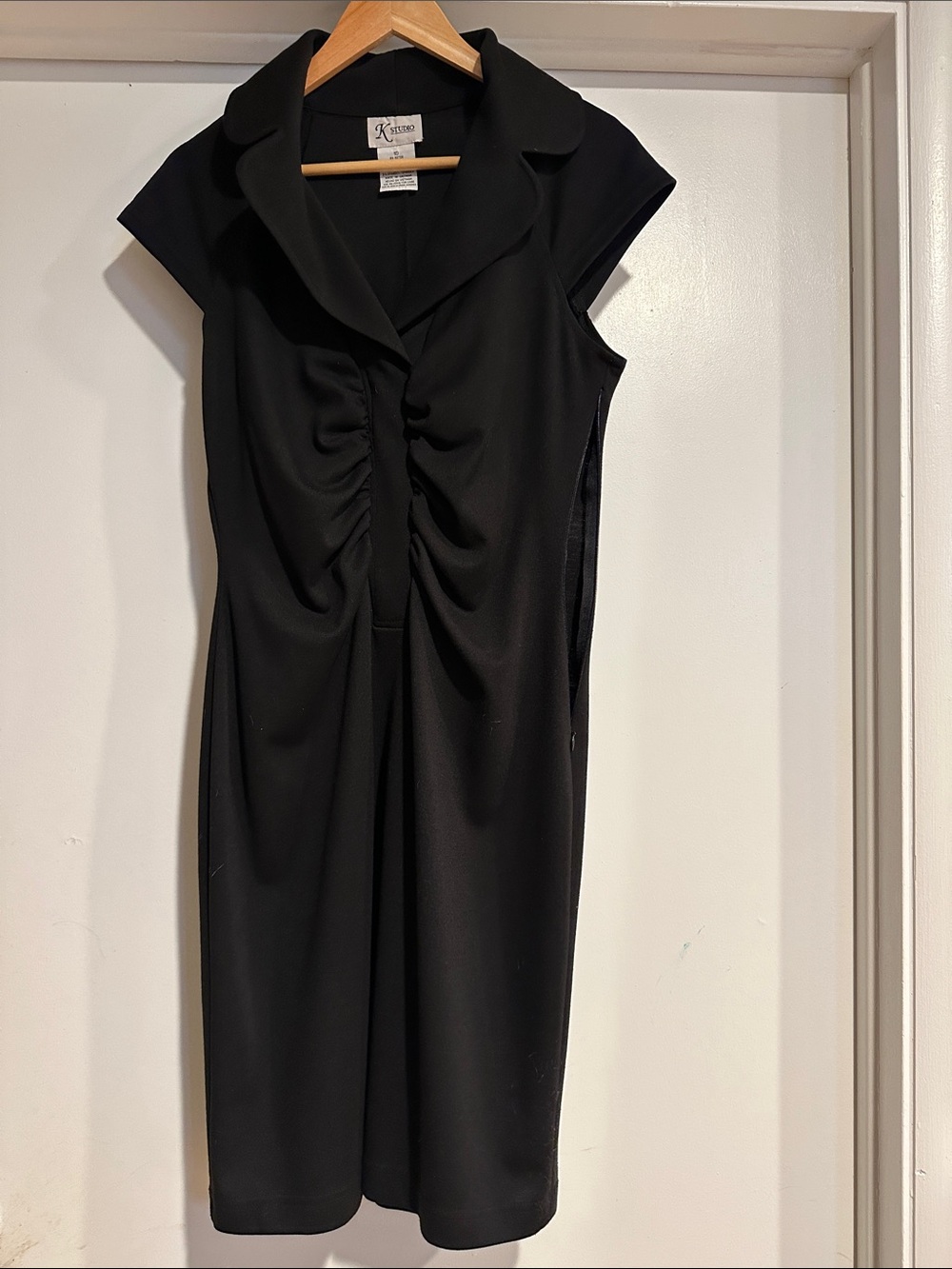 Black Ruched Cap-Sleeve Dress